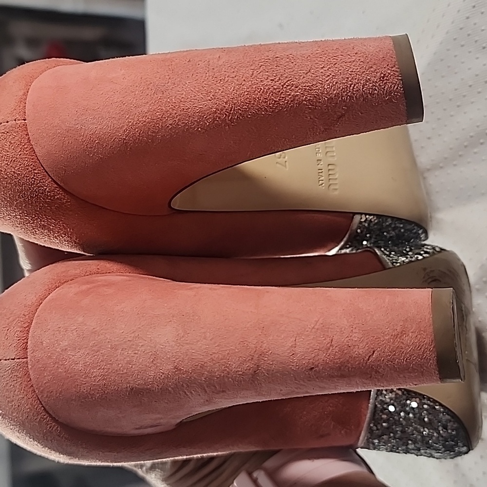 Miu Miu Silver Coral Coarse Glittery and Suede Peep Toe Pumps Heels. 37 - Picture 7 of 13